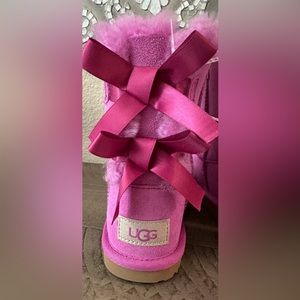 Kids ugg pink boots sz 12